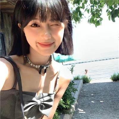 触不到的爱恋